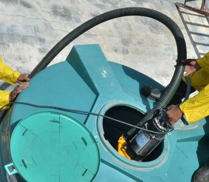 Water-Tank-Cleaners-optimized